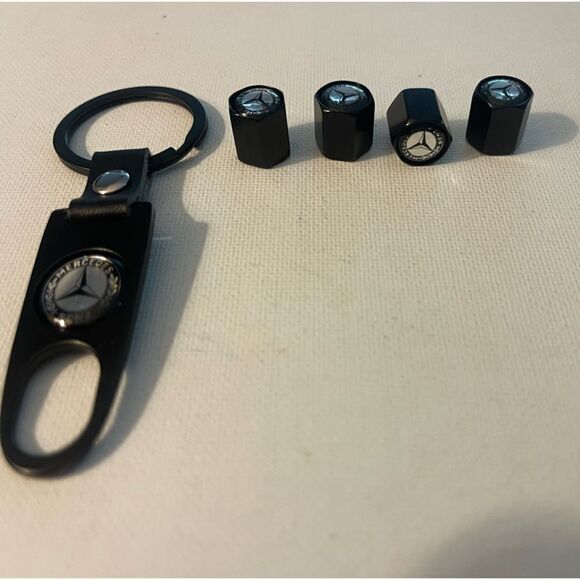 Mercedes Benz metal keychain & valve Stem caps in black NWT - Picture 2 of 4